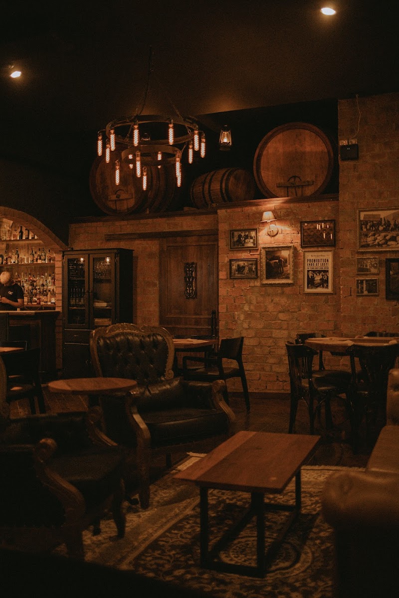 CAVE 271