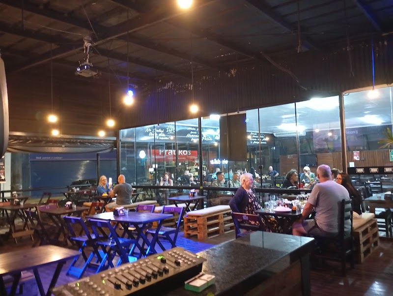 Dubai Bar e Restaurante
