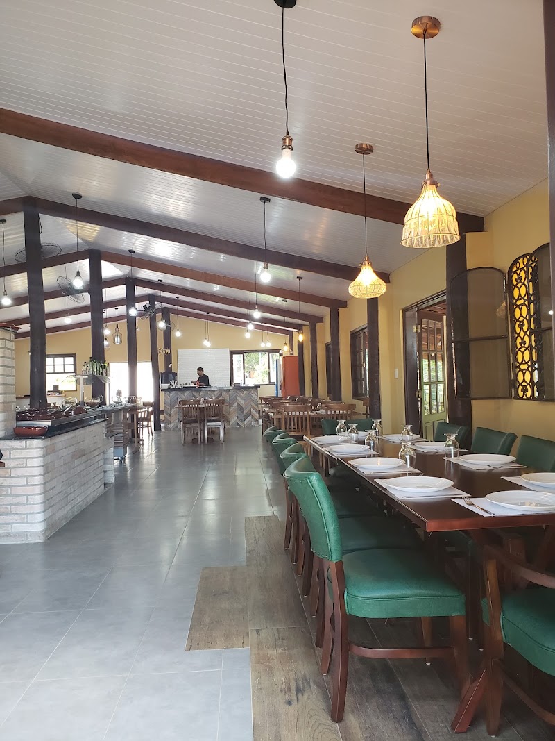 Restaurante Sete Quedas Adventure - Comida Mineira