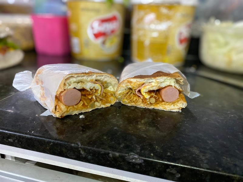 Noturno 94 - Lanches e Pizzas